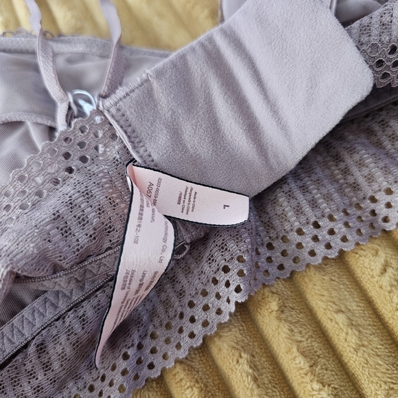 Lace Bralette in Gray - Picture 8 of 10